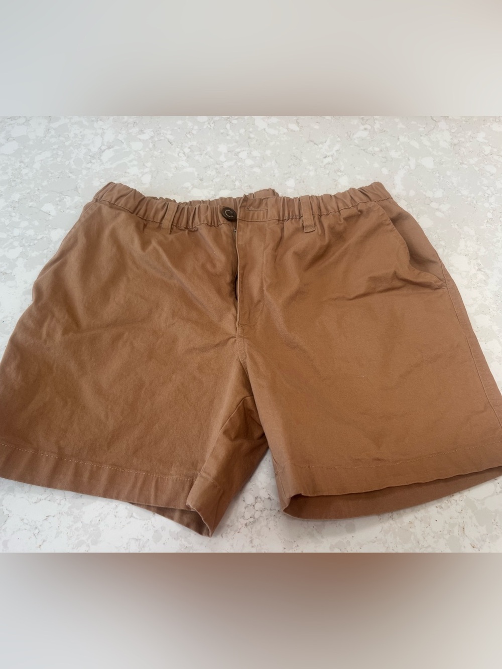 chubbies Classic Elastic Waist Shorts in Brown